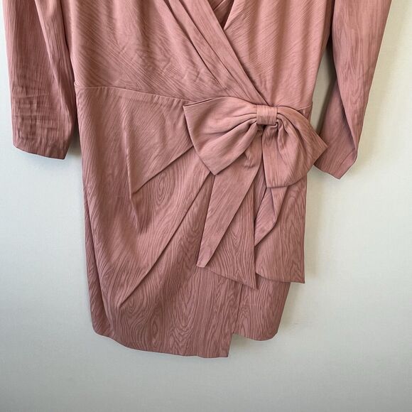 BCBGMAXAZRIA Cameo Faux Wrap Dress Cocktail Pink Bow Detail Coquette Size 6 - Picture 9 of 15
